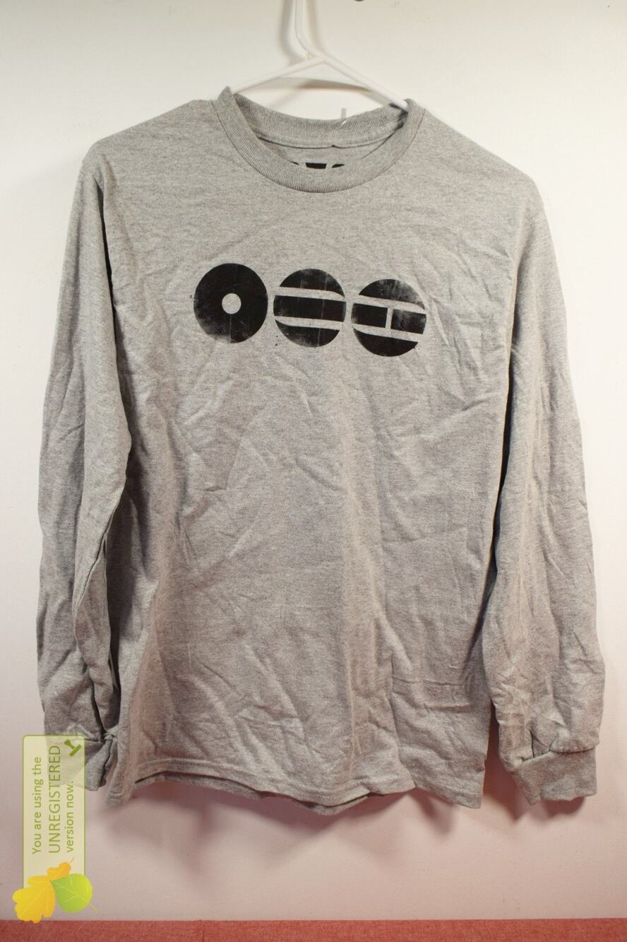 BTS Clothing Long Sleeve T-shirt Gray Small (Marks)
